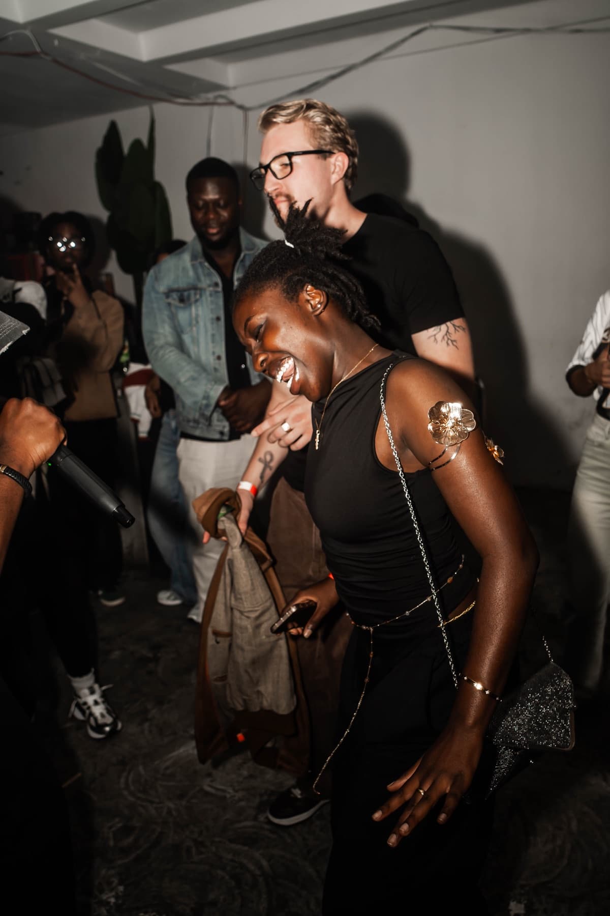 Guests dancing together at the StyleSociety Day Party